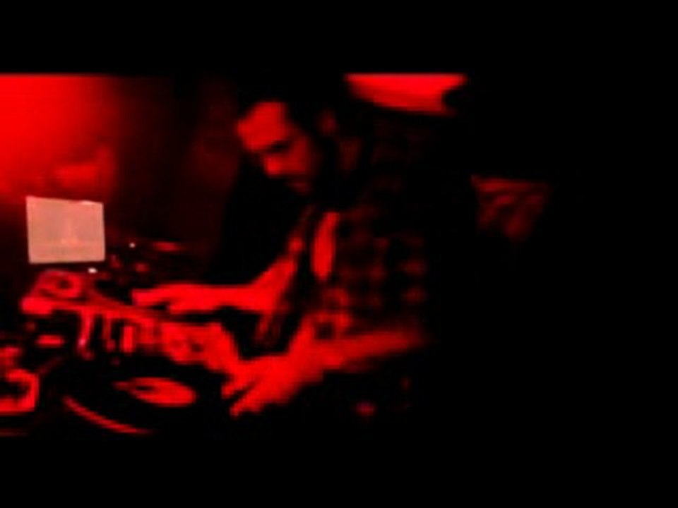 Madzikila Saw @ Volume [ Voodoo Beat Juggling]