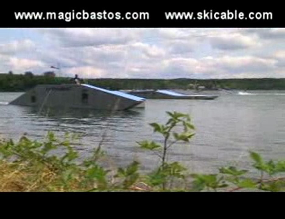 Steinberg Wild Wake & Ski sitwake show