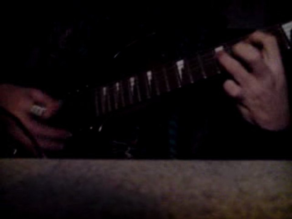 Reita Syndicate à la guitare 4