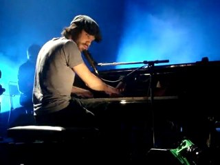 Big bird in a small cage