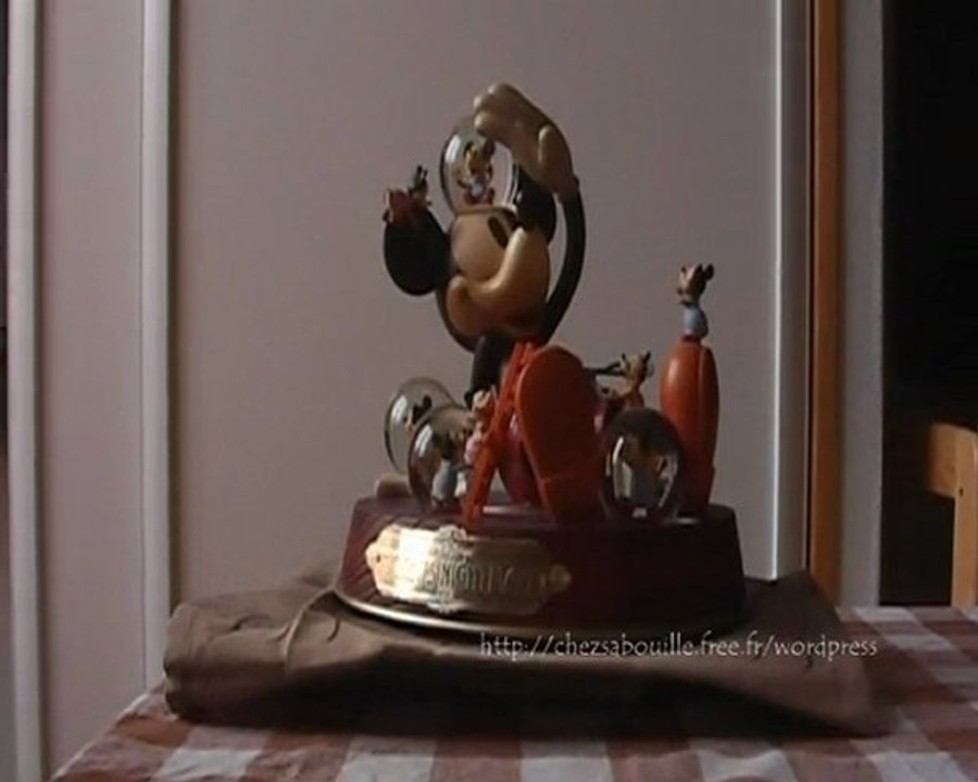 Snowglobe le cauchemar de Mickey