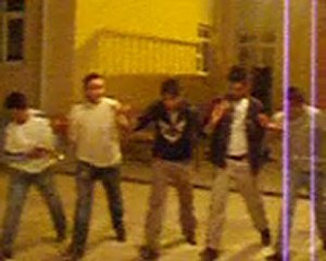 emirbey koyu karafıllı halay