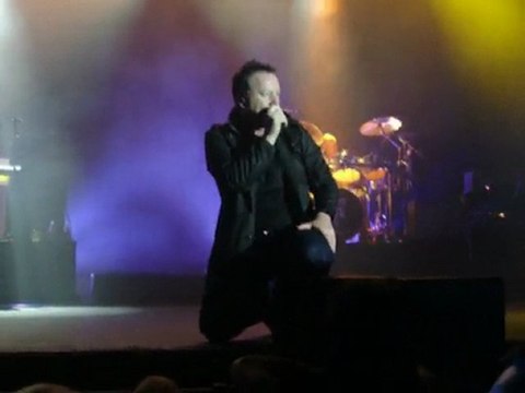 SIMPLE MINDS Someone Somewhere in Summertime Live Barcelona