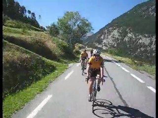 descente vers briancon vue de derriere