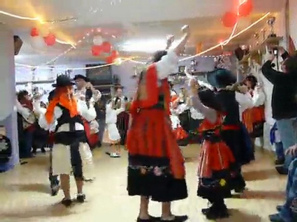 Soirée arbre de noel danse 1