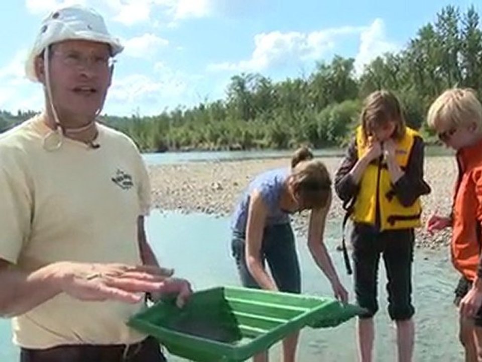 Exploring Edmonton's River Valley by Jet Boat - ...
