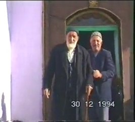 çekerek alıçlı köyünde camiden çıkış görüntüleri   yıl. 1994 hazırlayan imdat şimşek