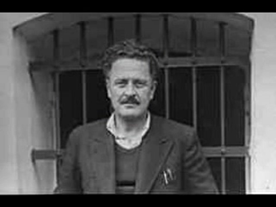 Bugün Pazar - Nazım Hikmet