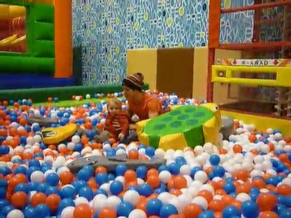 Tim dompte le toboggan!