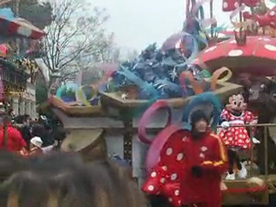 mickey minnie donald...