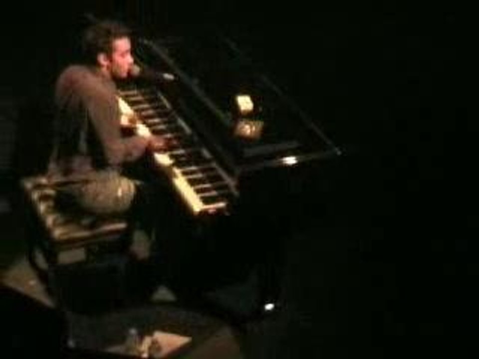 Saez - J'Veux Qu'on Baise Sur Ma Tombe