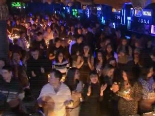 В московском клубе жгли свечи под наблюдением пожарных