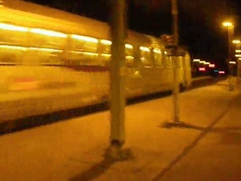 Passage d'un CIC avec BB15000 à Serquigny à 140 km/h