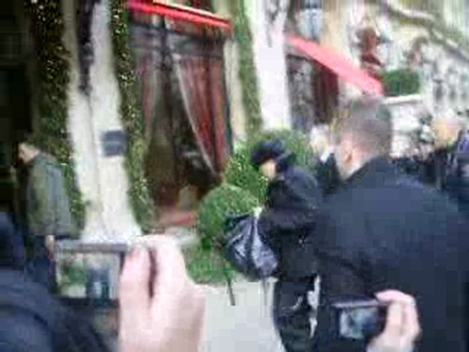 Tokio hotel arrive à l'hotel 14 décembre 2009