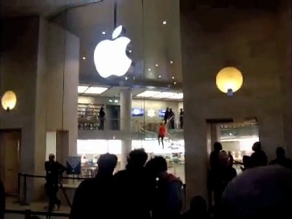 Inauguration Apple Store Louvre  7 Novembre 2009 