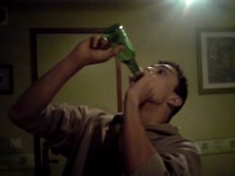 Biere En 1 3 Seconde Record Paille Video Dailymotion