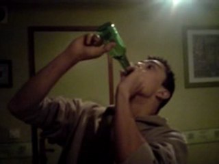 bière en 1.3 seconde record paille