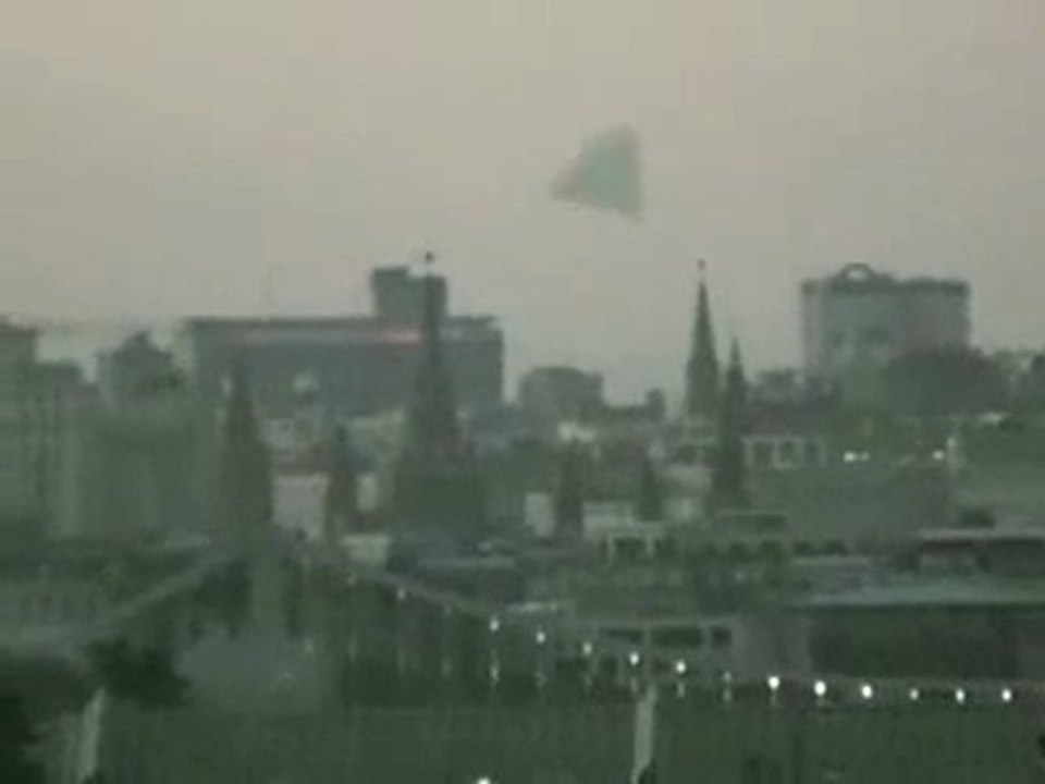 OVNI PYRAMIDE 2 (Moscou)