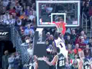 NBA Steve Nash hooks with up Amar'e Stoudemire in the first