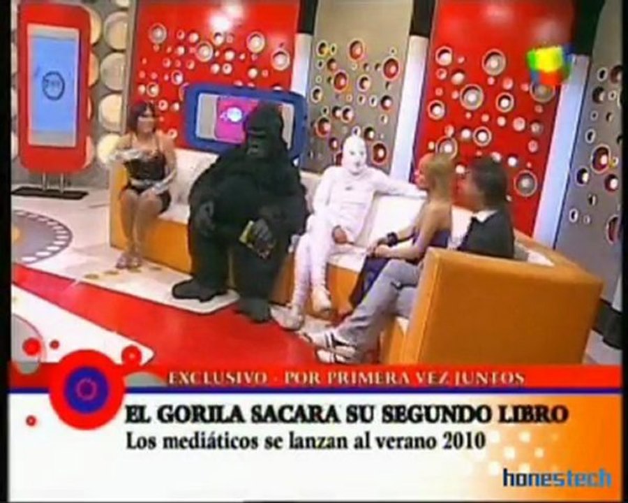 Barbú, el gorila escritor y su segundo libro.