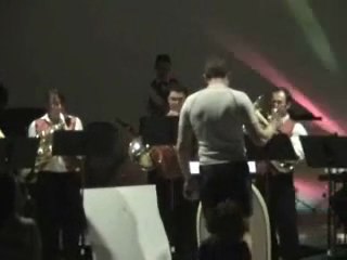 oye como va par le Brass Band de la JB