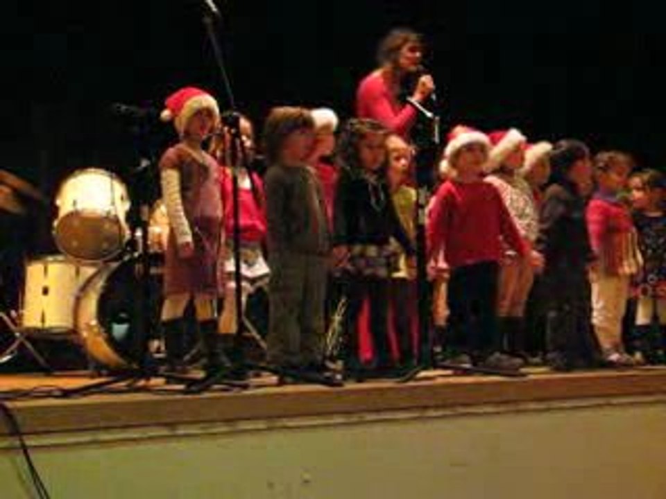 leana petit papa noel
