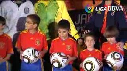 Kaka, Higuain, Xabi vuvuzela