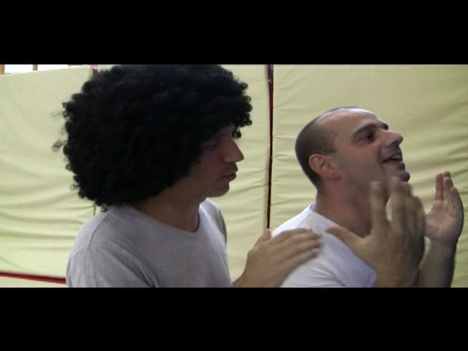 C NOS DELIRES / Le mur