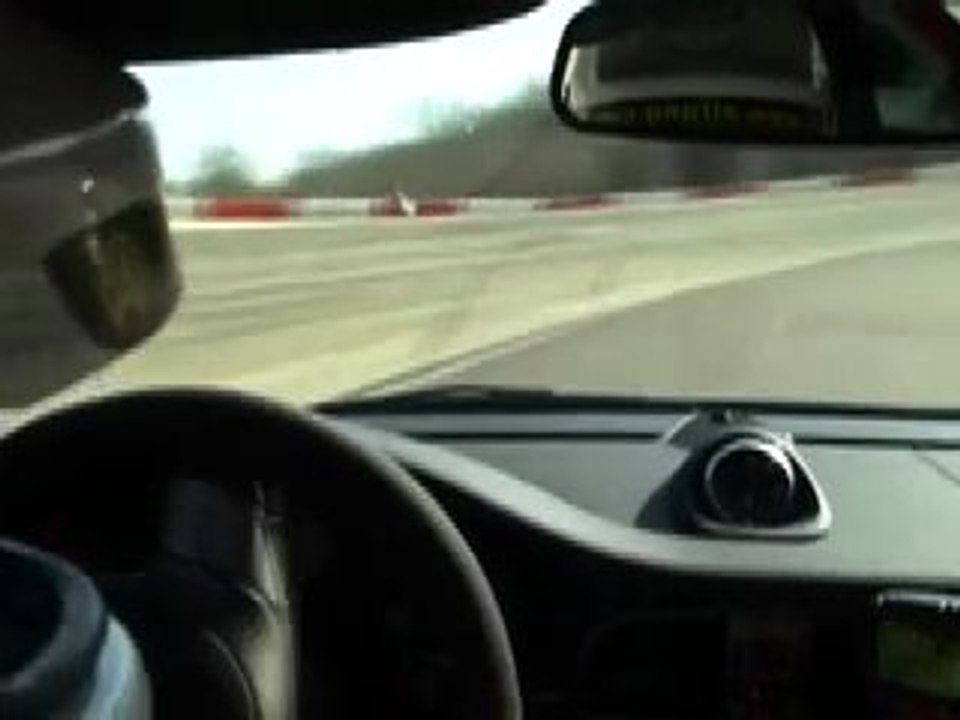 Virage Dijon Prenois en GT3 RS