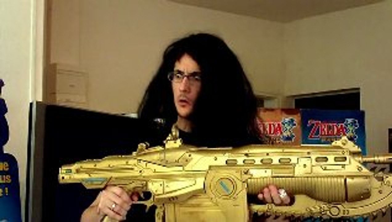 HardCorner: Lanzor dorée taille réelle !