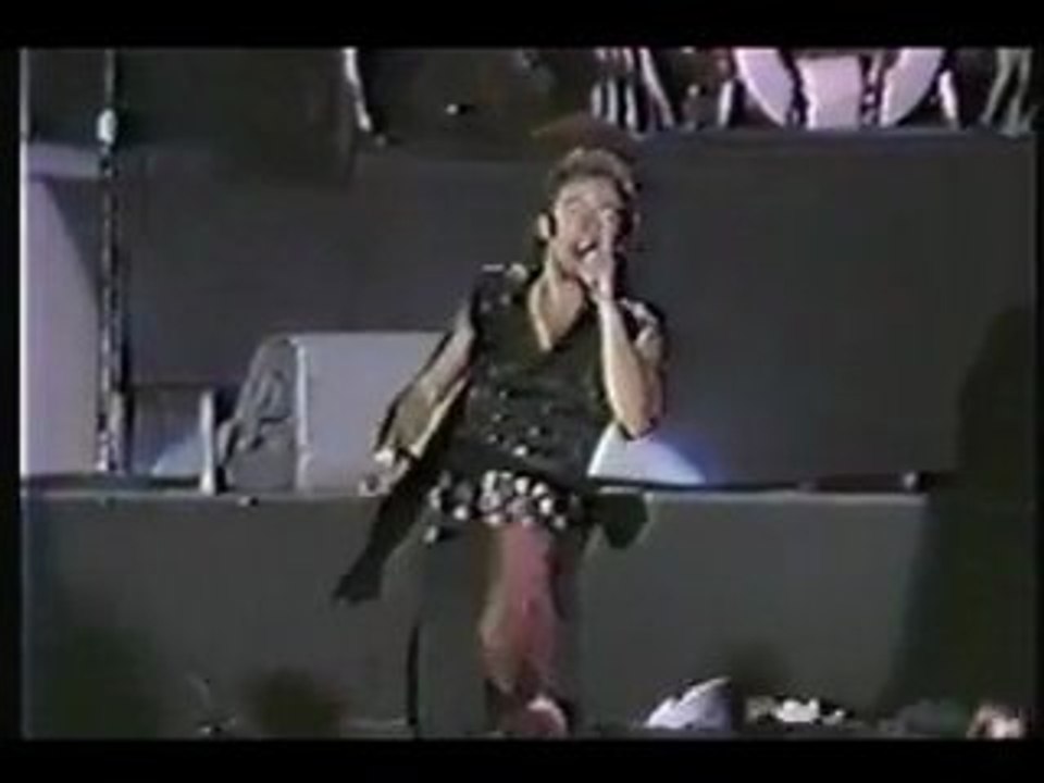 war (live amnesty 88) bruce springsteen