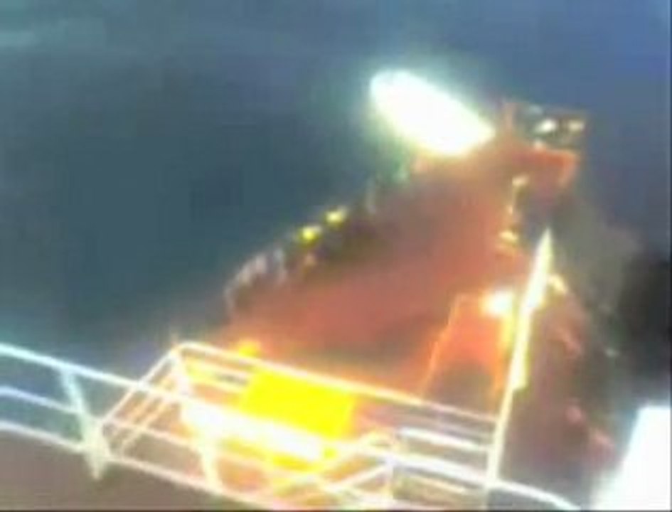 Des pirates somaliens filment leur prise