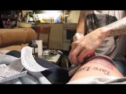 Un magazine suédois tatoué