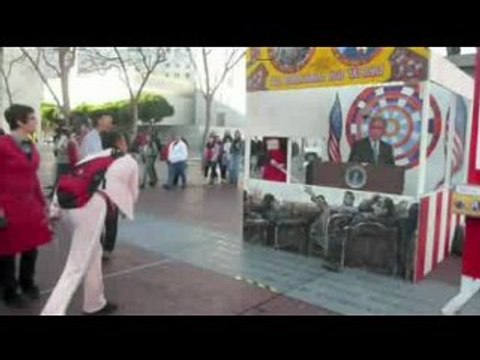 Un jeu de lancer de chaussures à San Francisco