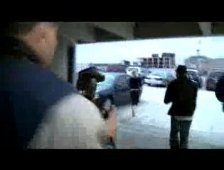 Comment Taylor Momsen échappe aux paparazzi