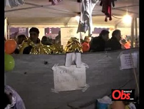 Nuit solidaire: ambiance place de la Bastille à Paris