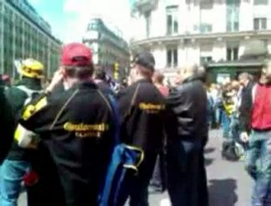 Les 'contis' manifestent à Paris