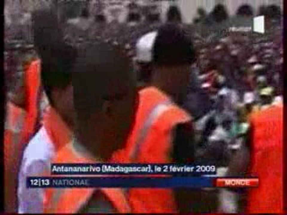 La répression des manifestations par la garde présidentiel