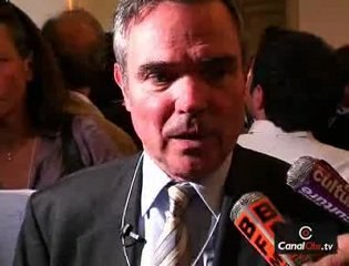 Soir d`élection: Au PS et à l`UMP, satisfaction générale !