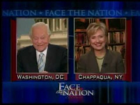 La poule Hillary. Les médias contre Clinton?