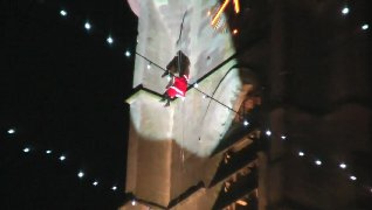 AVESNES descente du Père Noël