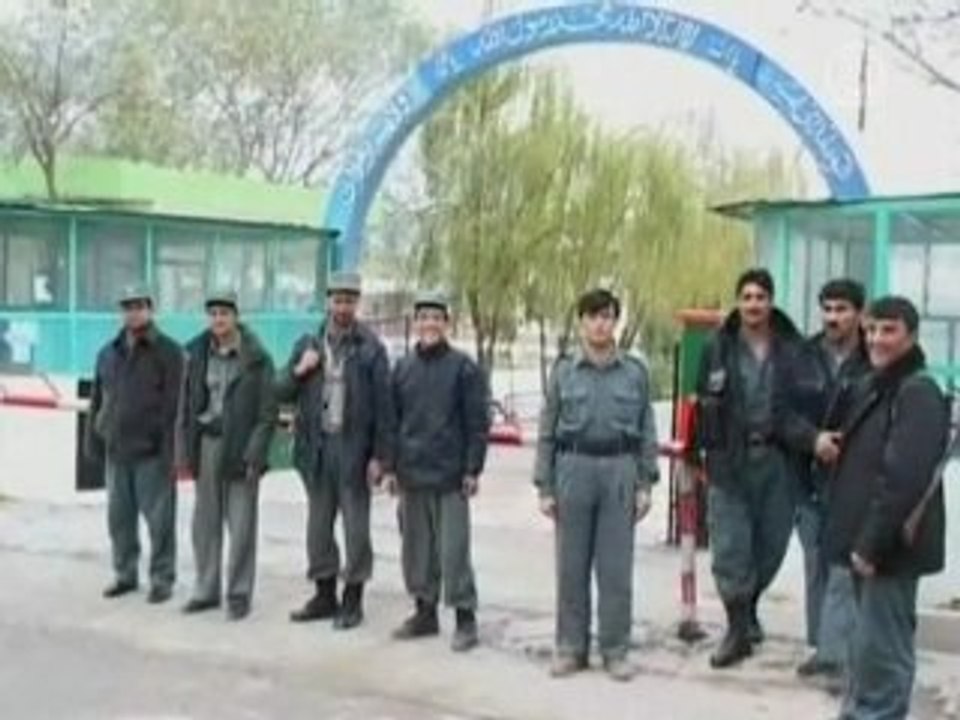 В Афганистане убито 15 полицейских