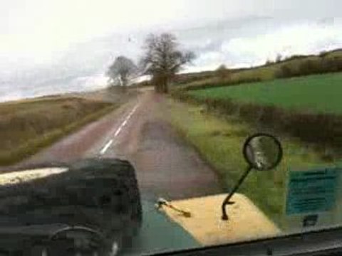 En cabine : land rover 109 six cylindres