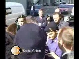 Borat s'inscruste dans un défilé de mode