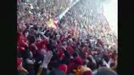Galatasaray Sevgisi Sınır Tanımaz!!