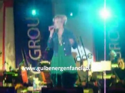 Gülben Ergen -Yalnızlık (Bahçeşehir Konseri 10.05.08)
