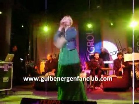 Gülben Ergen-Lay La Lay Lalay (Bahçeşehir Konseri 10.05.08)