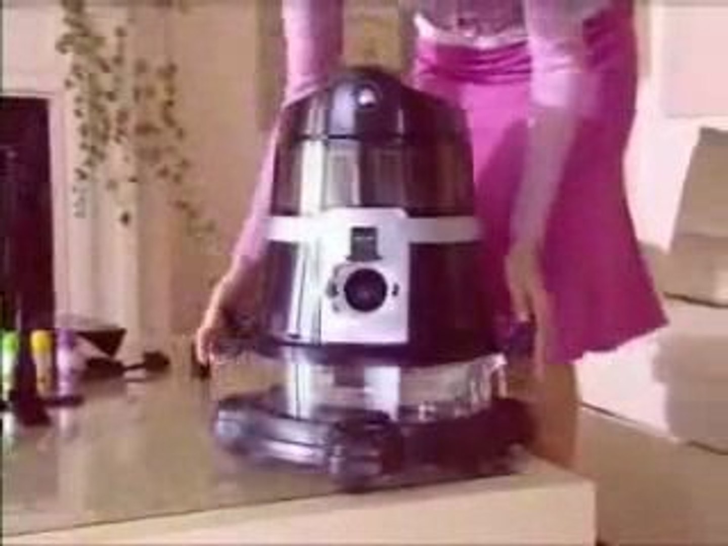 İhlas Temizlik ve Sağlık Robotu Parfümleme - Dailymotion Video