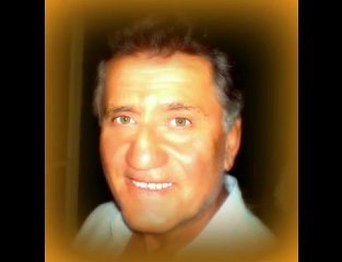 ΓΙΩΡΓΟΣ ΚΥΝΗΓΟΠΟΥΛΟΣ 'EIMAI AITOΣ ΧΩΡΙΣ ΦΤΕΡΑ'