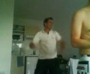 Greg et Niko jouent au Baseball Wii 5min